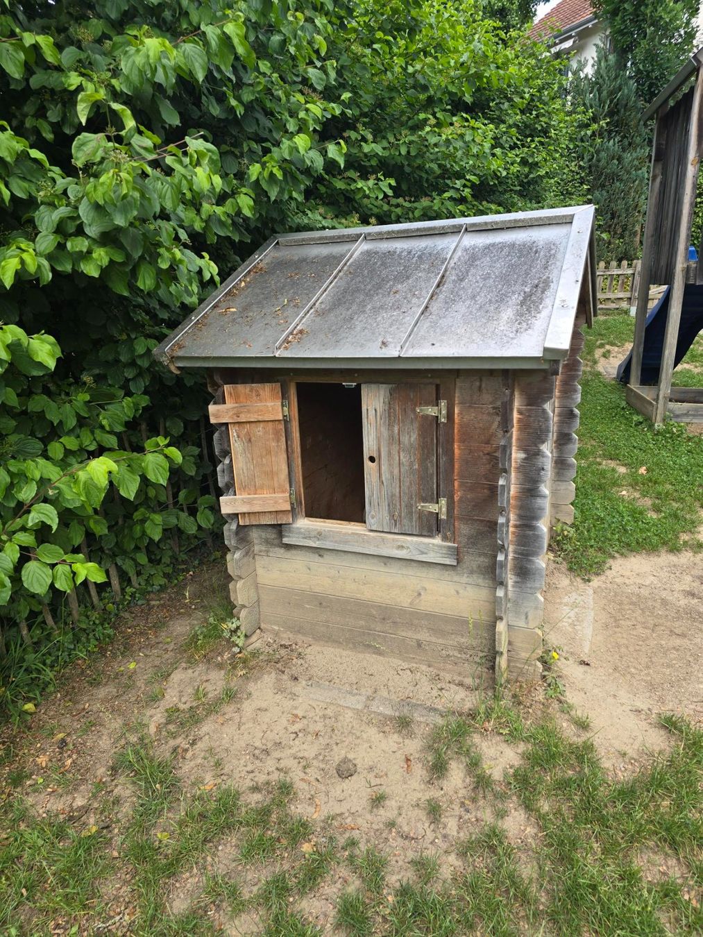 Casette per bambini: Holz Spielhaus – Usato da Würenlos venduto da bodystyle 1