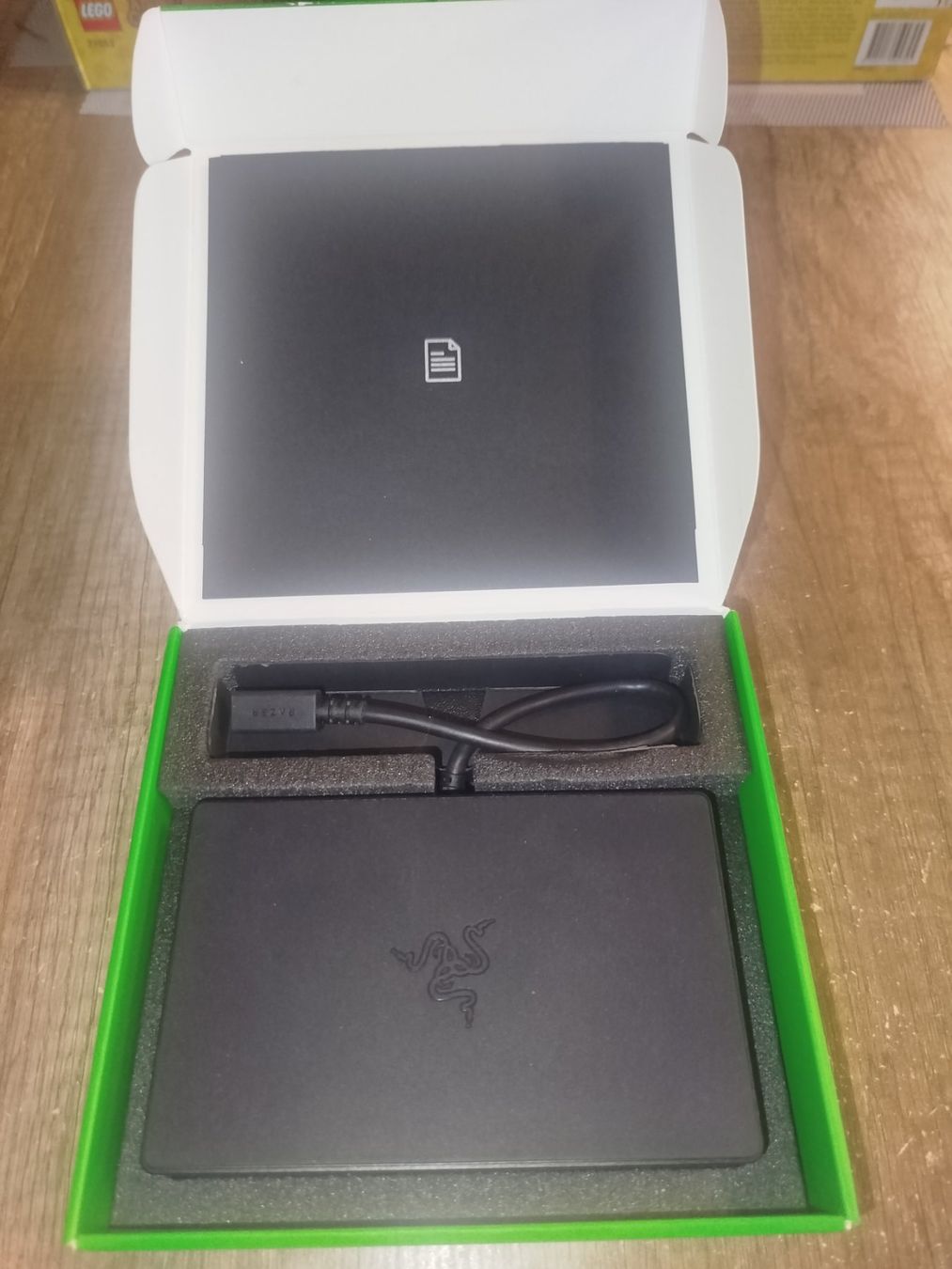 Razer Dockingstation: Razer Handheld Dock Chroma neuf – Neu und originalverpackt aus Aigle von m.13 1