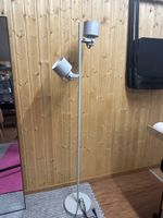 Stehlampe Grau