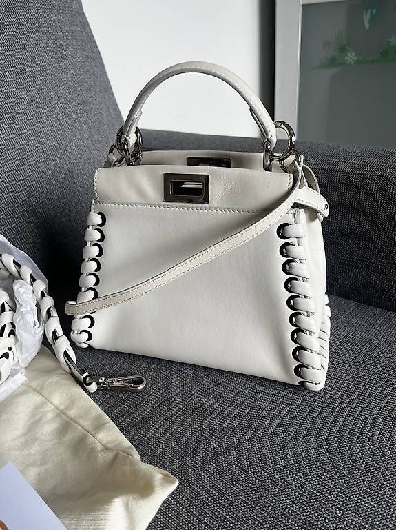 Fendi Borse da donna: Fendi mini Peekaboo – Usato da Adliswil venduto da MinaMino 3