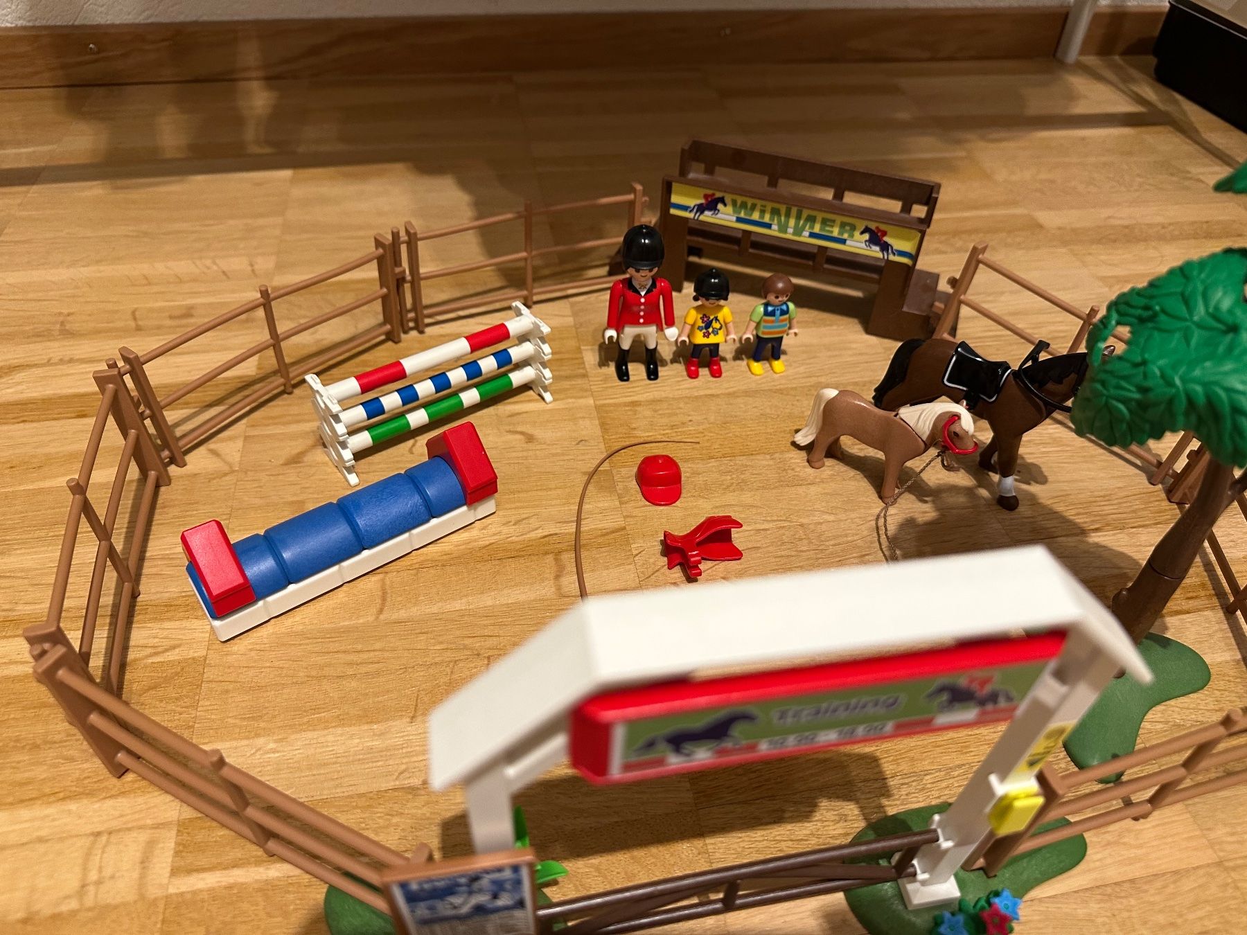 Playmobil Spielzeuge: Playmobil Springplatz – Gebraucht aus Arch von tam_ctz2 2