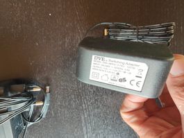 1x Netzadapter gebraucht