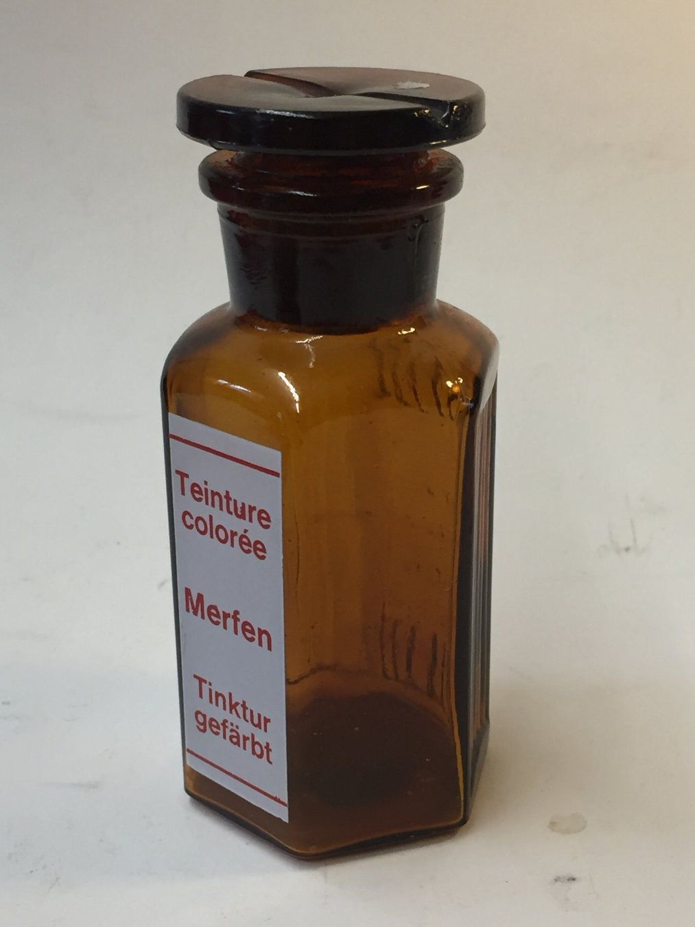 Accessori da laboratorio: Antike Apotkekerflasche mit Glasdeckel – Usato da Schaffhausen venduto da vintageworld 1