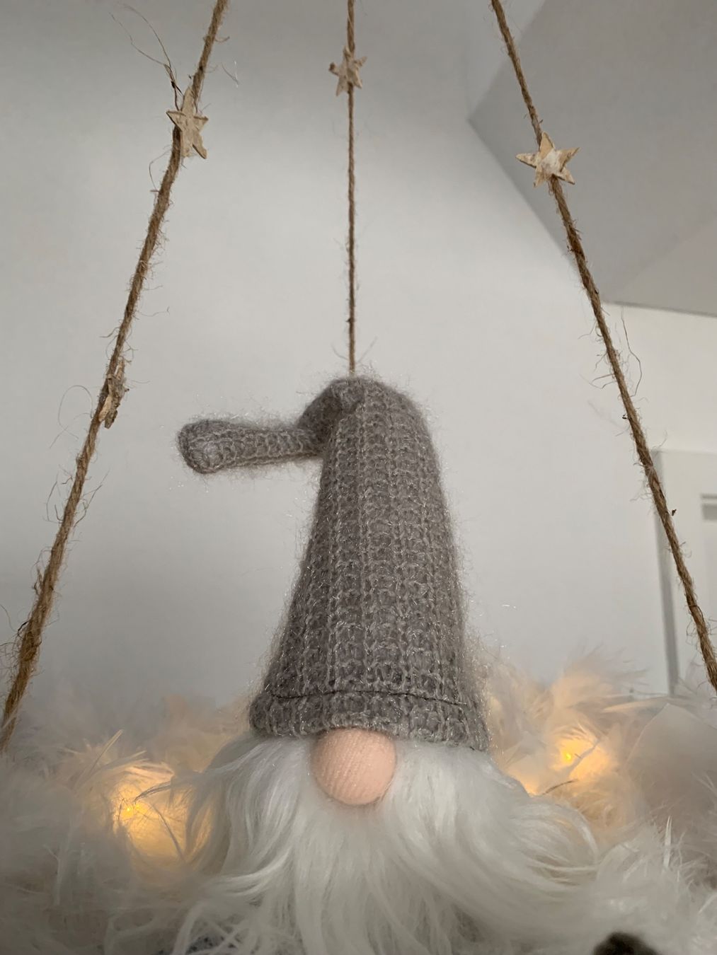 Tutte le decorazioni: Zauberhafte Weihnachtsdekoration/Hängeschaukel mit Wichtel – Nuovo e nell'imballaggio originale da Diepoldsau venduto da Luxusdeko 6