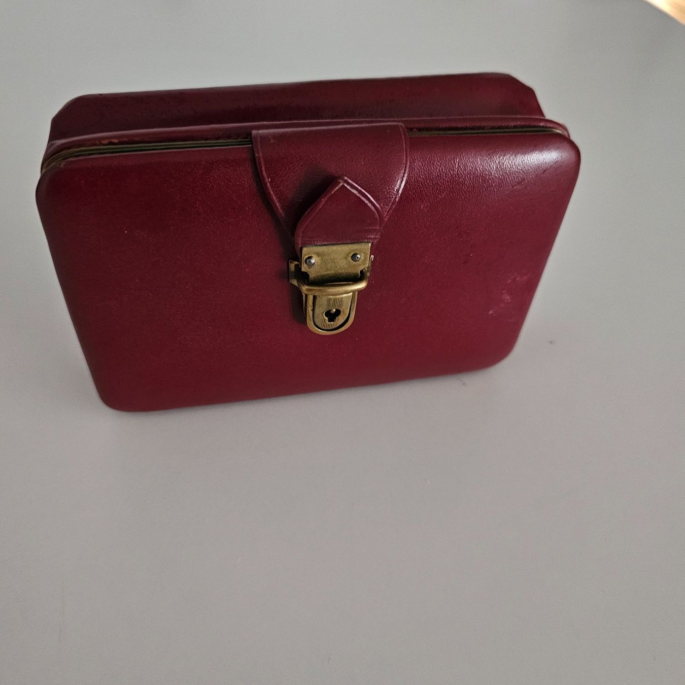 Altri Prodotti per fumatori: Original Tuck-tite Vintage leder /Zigarettenbox – Usato da Bronschhofen venduto da David80
