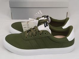 ADIDAS VULCRAID3R Skateboard Sneaker olive Gr. 42 2/3