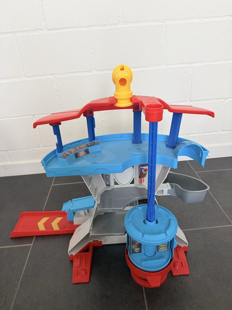Giocattoli: Paw Patrol Lookout Tower  – Usato da Niederhasli venduto da LuzernMarina 1