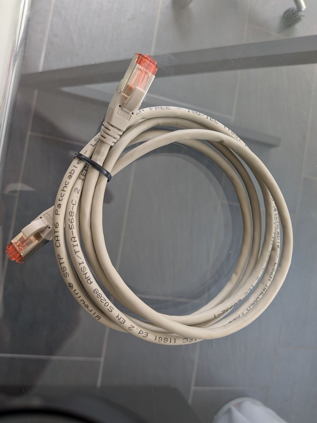 Cavi: Wirewin Câble patch RJ-45, Cat 6, SSTP, 2 m, Gris – Usato da Avry-devant-Pont venduto da OBoss 1
