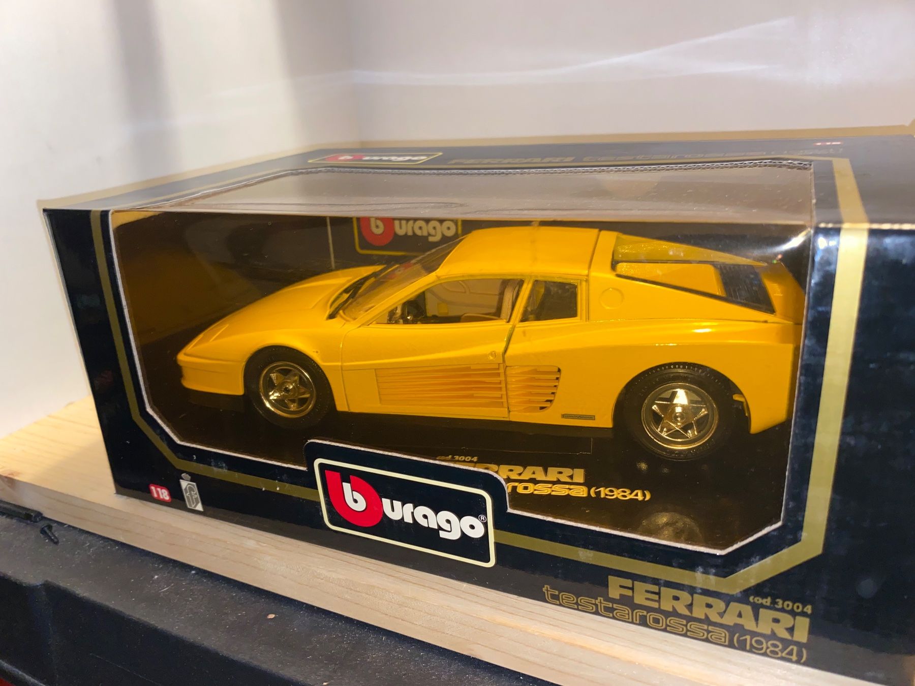Ferrari Modellini d'auto: Ferrari Testaross 1/18 – Nuovo (secondo la descrizione) da Wohlen AG venduto da PrivatSammlung 1
