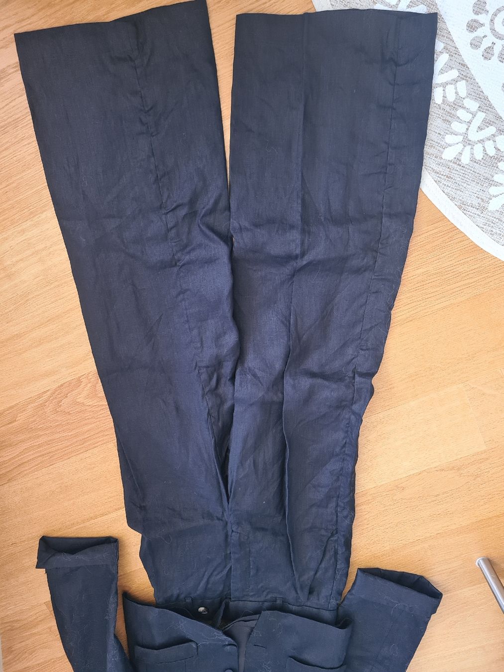 Completi & Tailleur: Damen Anzug dunkelblau Leinen Grösse S – Usato da Zofingen venduto da nena-0809