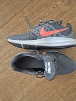 NIKE Fitnessschuhe Gr. 38