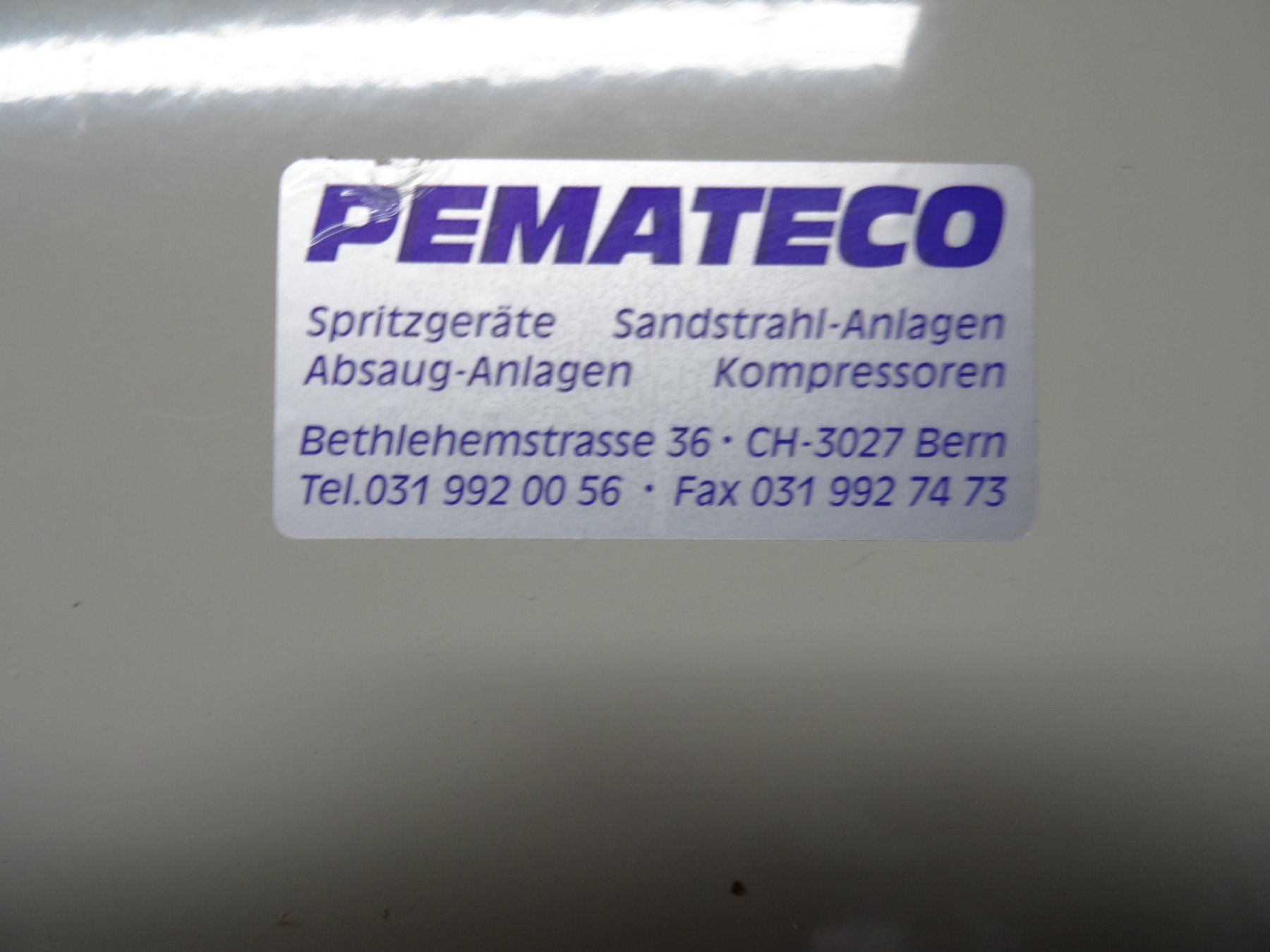 Toutes les machines: Sandstrahlkabine Pemateco, mit Kompressor Einhell alles neu – D'occasion à Lungern par madachsa 7
