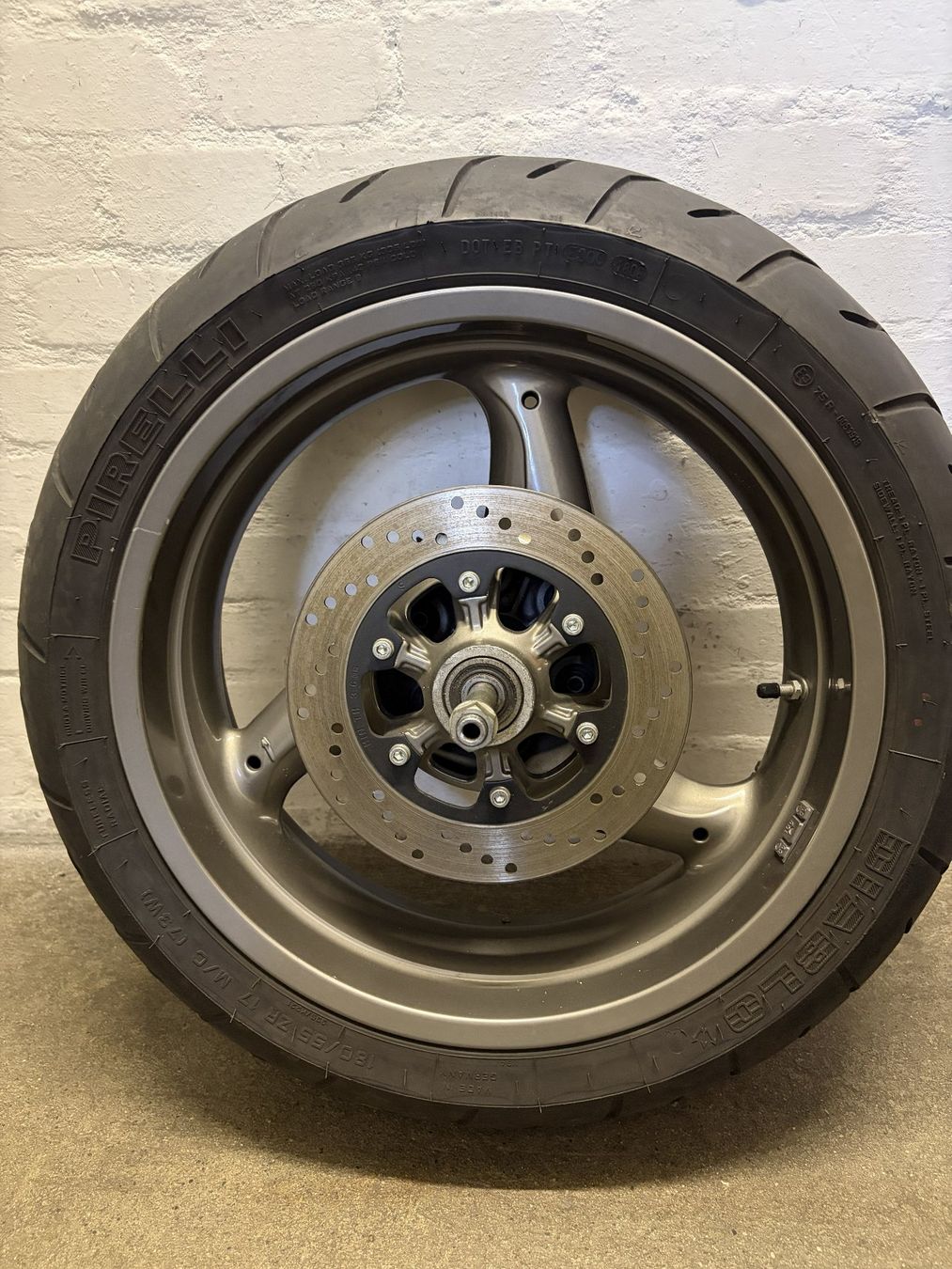 Ducati Cerchioni: Ducati 900 SS ie - HInterrad – Usato da Winterthur venduto da jsoll1