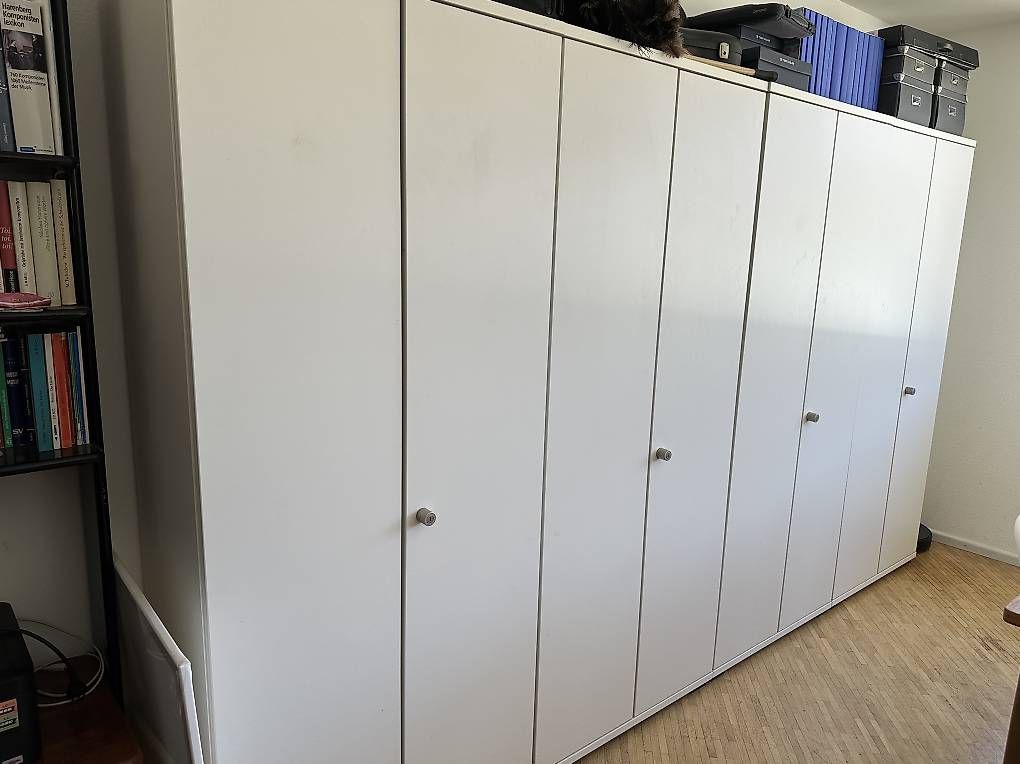 Armadi: Büroschränke – Usato da Basel venduto da Momo248 1