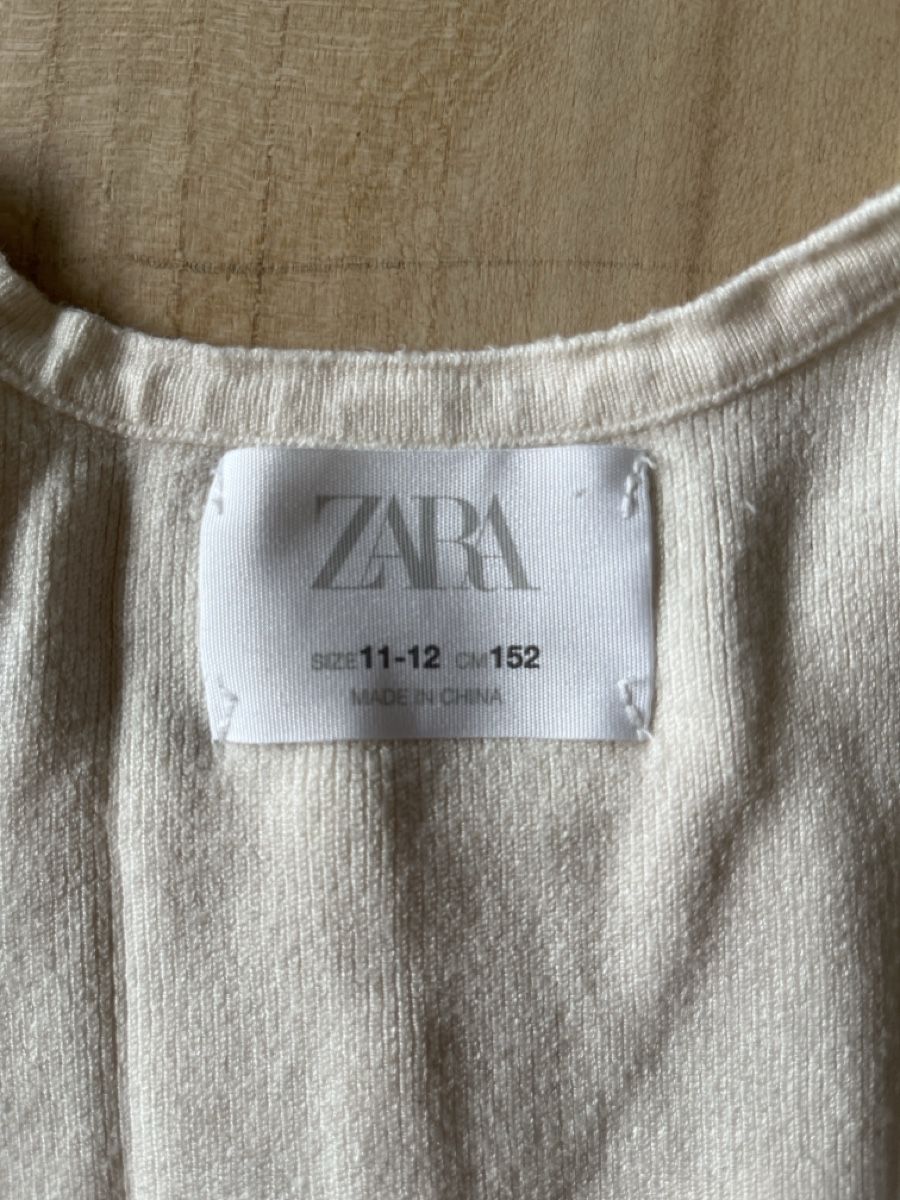 Zara Blusen, T-Shirts & Tops: Zara Top, Gr. 152, creme weiss, Sommer Top, neuwertig – Gebraucht aus Horw von Pem1278 1