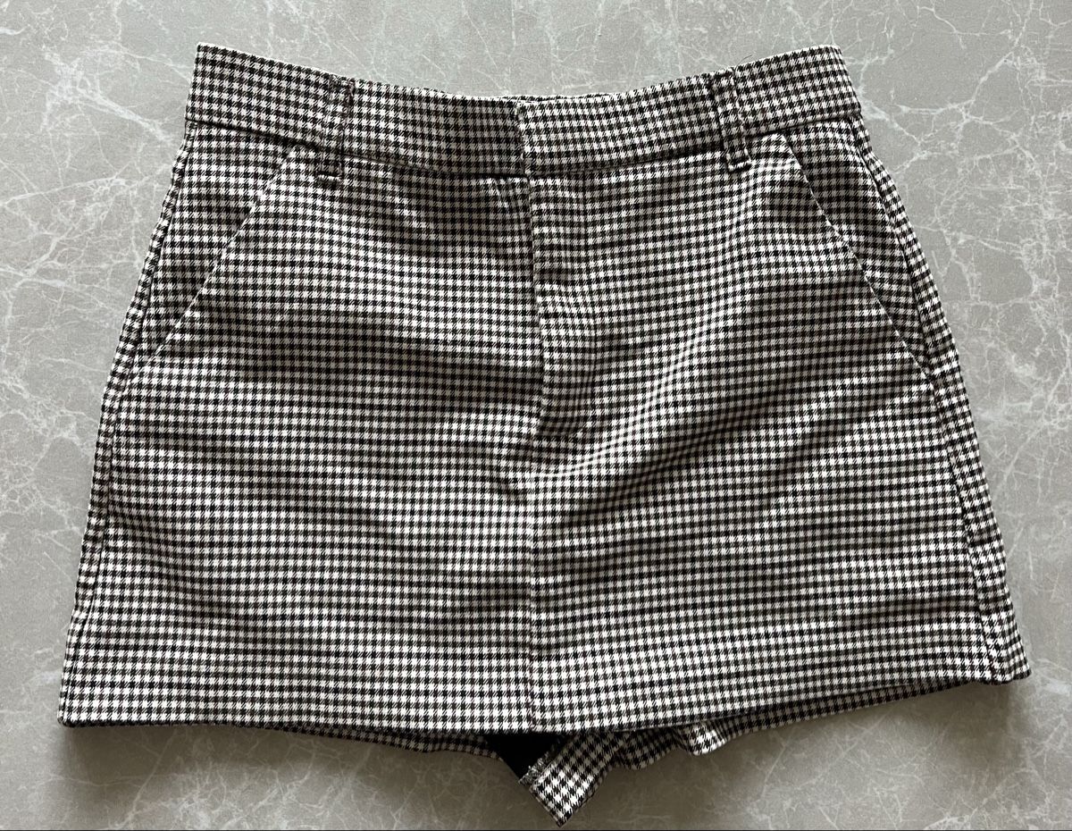 Zara Gonne: Hose/Rock Zara Große S – Usato da Zürich venduto da Victoria_T