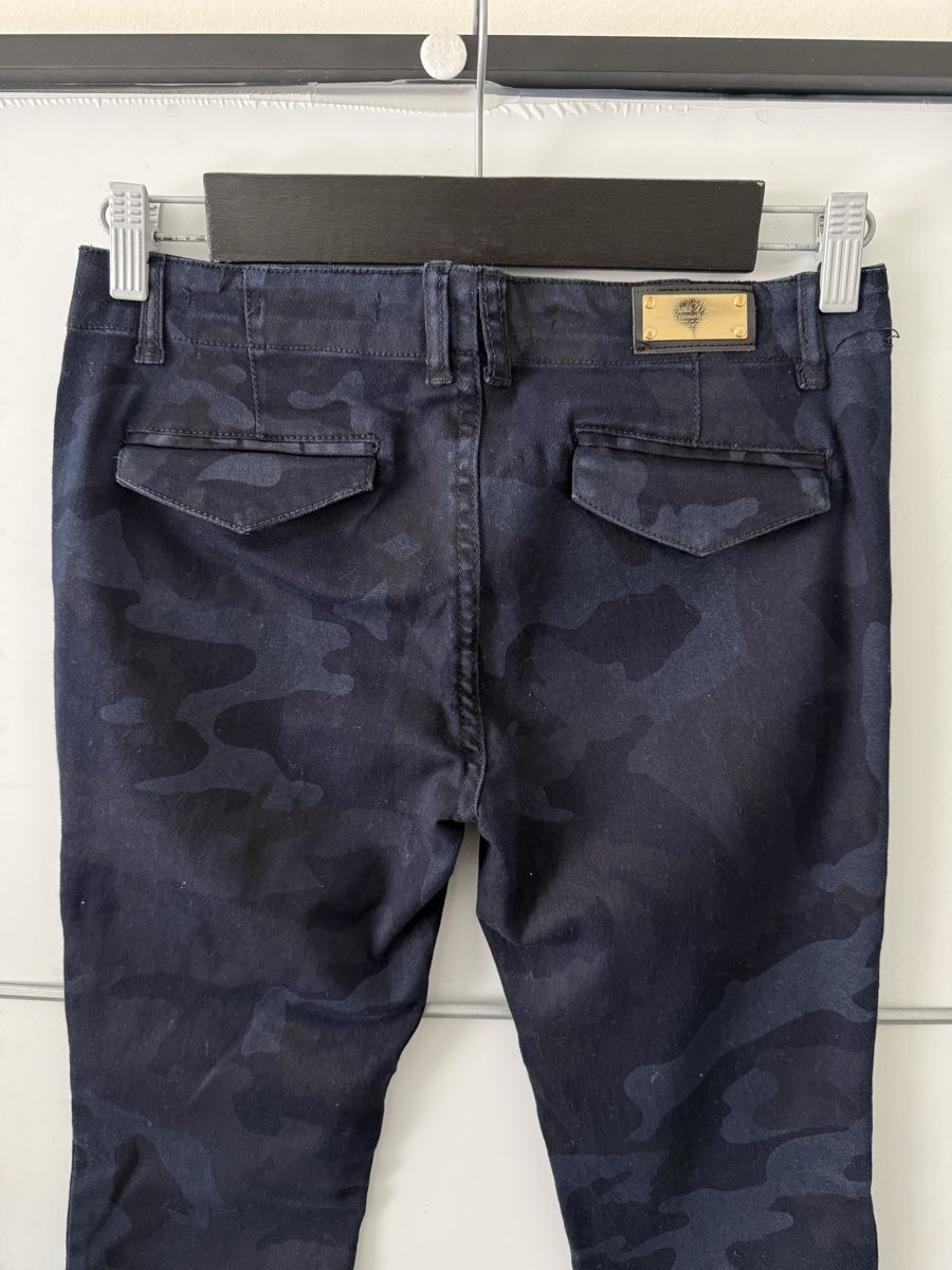 Zara Jeans: Zara Jeans Camouflage Slim, Gr. 38 – Usato da Lugano venduto da rebecca.wardrobe 4