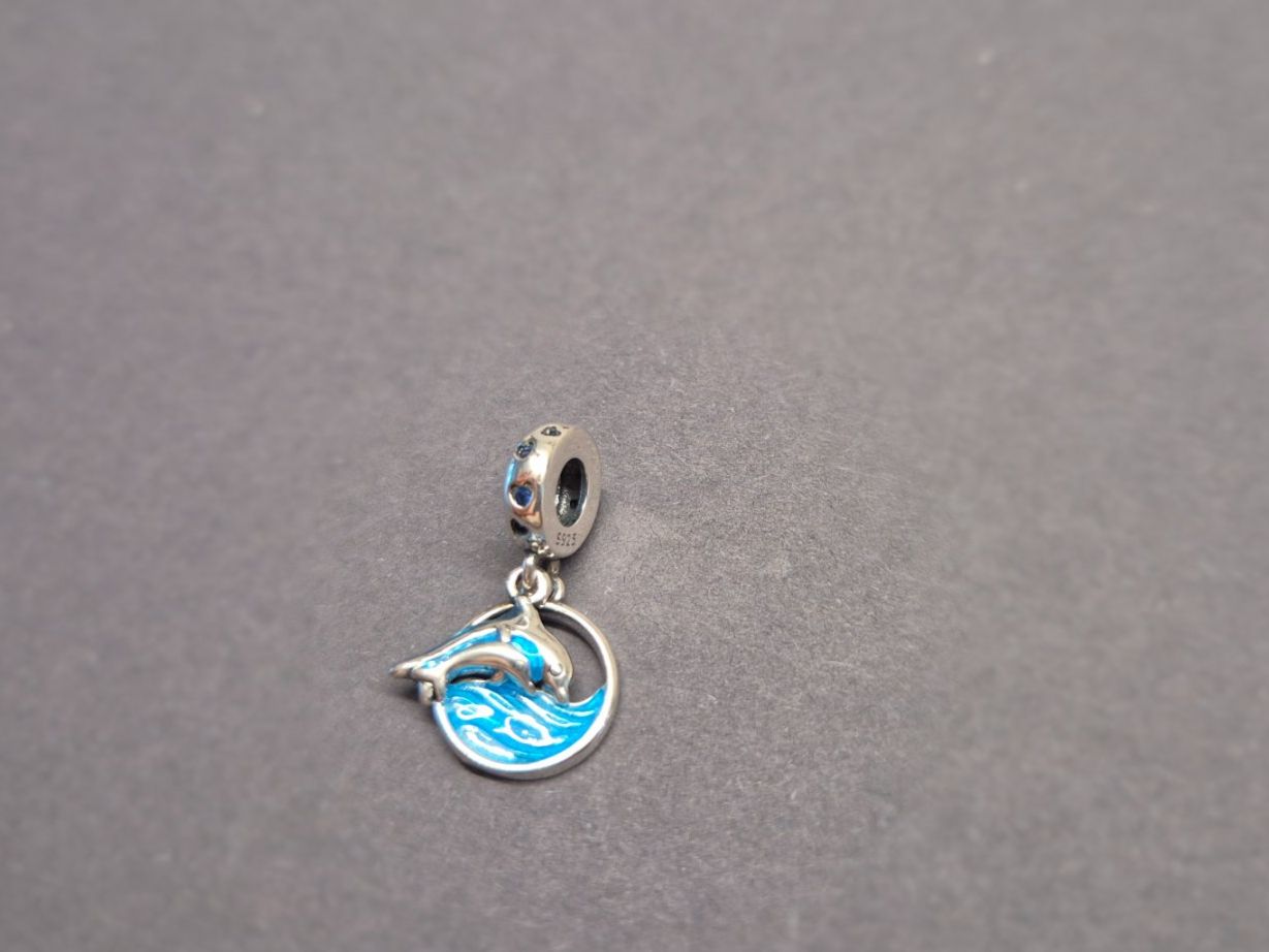 Ciondoli: Charm Delfine +Garantie – Nuovo (secondo la descrizione) da Rotkreuz venduto da Carbone_Bijou-Shop 1
