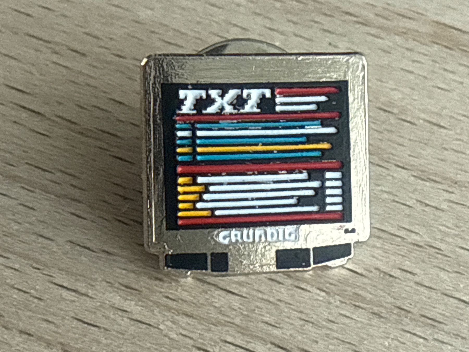Placchette & Badge: Pin Grundig TXT – Usato da Glattbrugg venduto da Schweigmatt