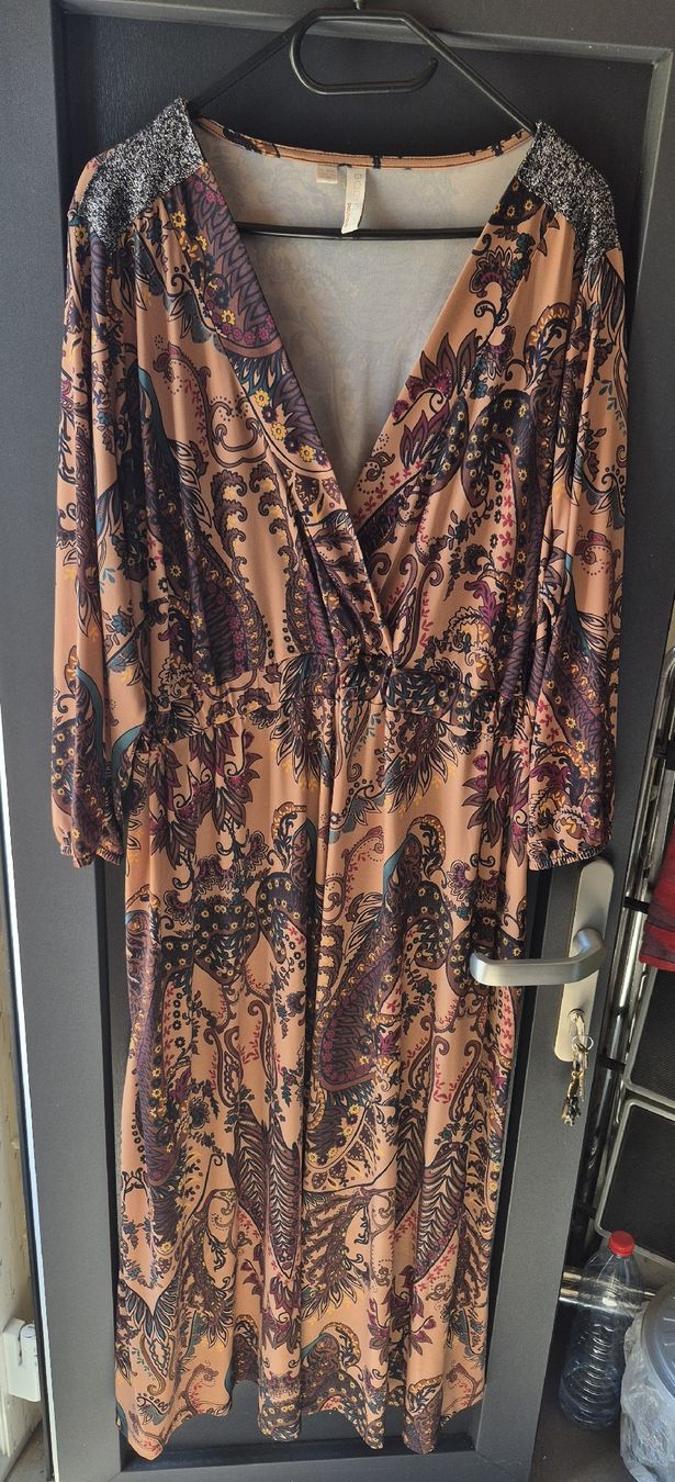 Vestiti: Kleid – Nuovo (secondo la descrizione) da Wislikofen venduto da Ana.Gomes 2