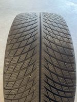 275/40R22 Michelin Winter