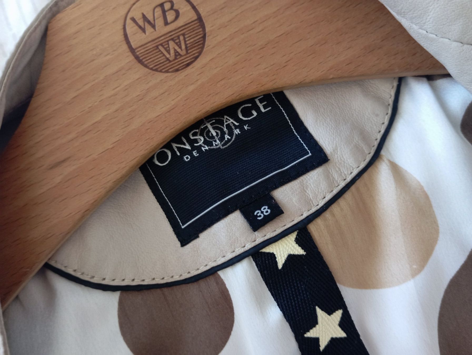 Gilet & Giacche senza maniche: Weste aus Lammleder, beige, Grösse 38 - ! – Usato da Romanshorn venduto da mololo 4
