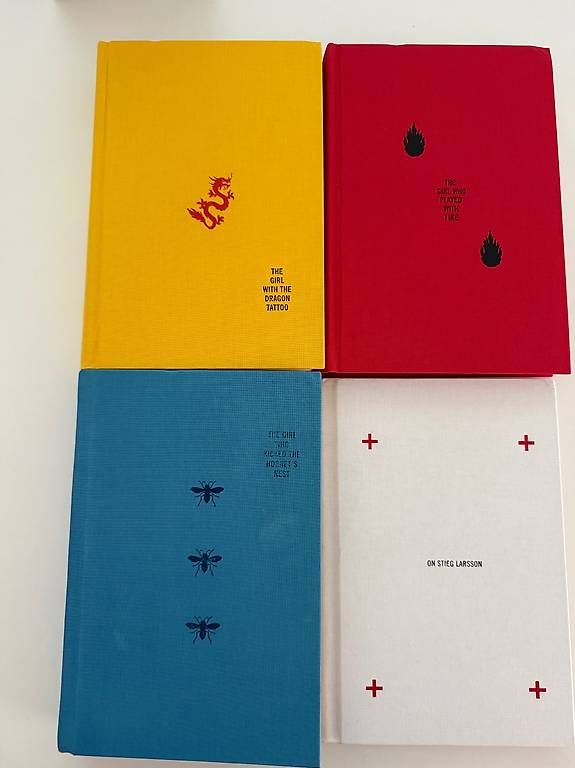 Libri: Stieg Larsson Millennium Trilogy - Englisch - Hardcover Box – Usato da Hüttikon venduto da Mellie422 2