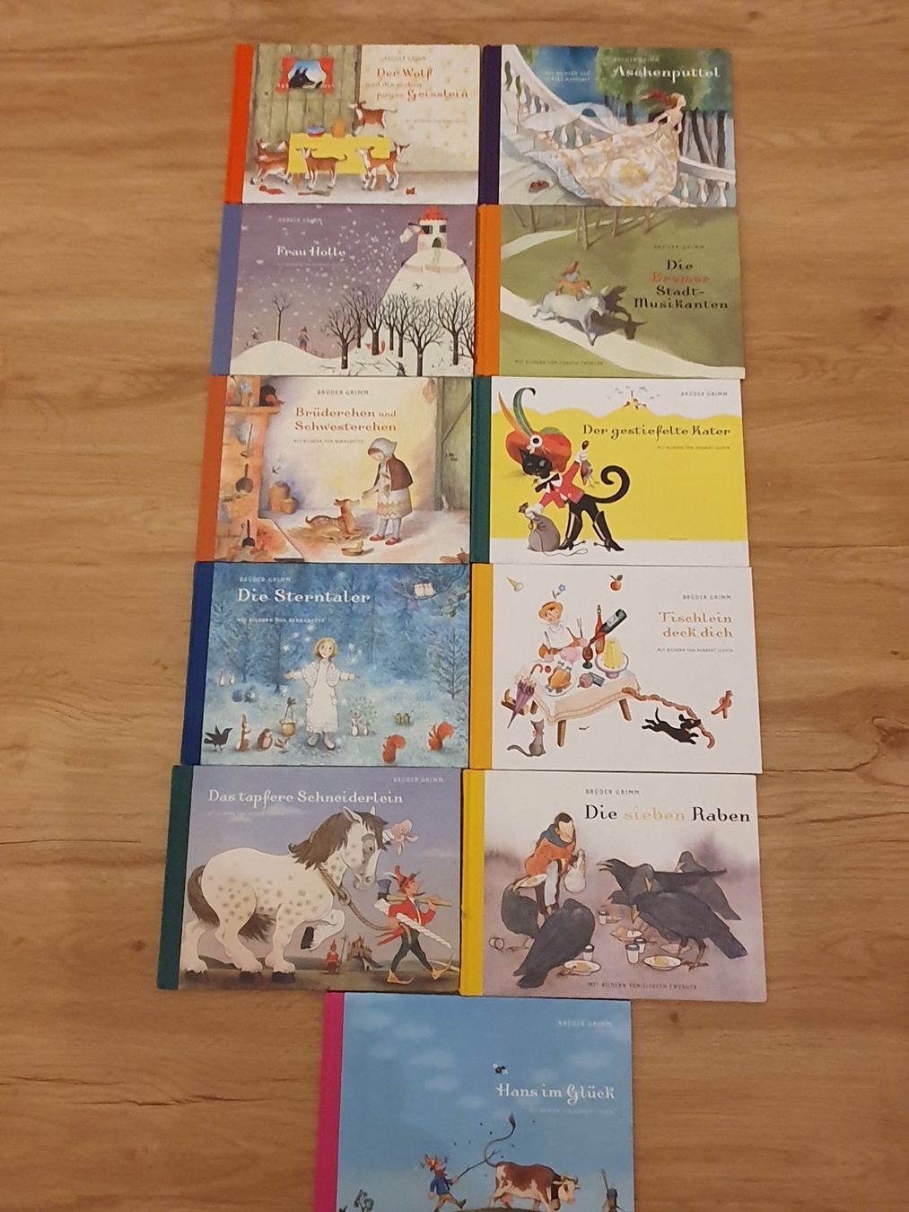 Libri: 11 x Grimms Märchen Bücher – Nuovo (secondo la descrizione) da Heinrichswil venduto da frankie19860