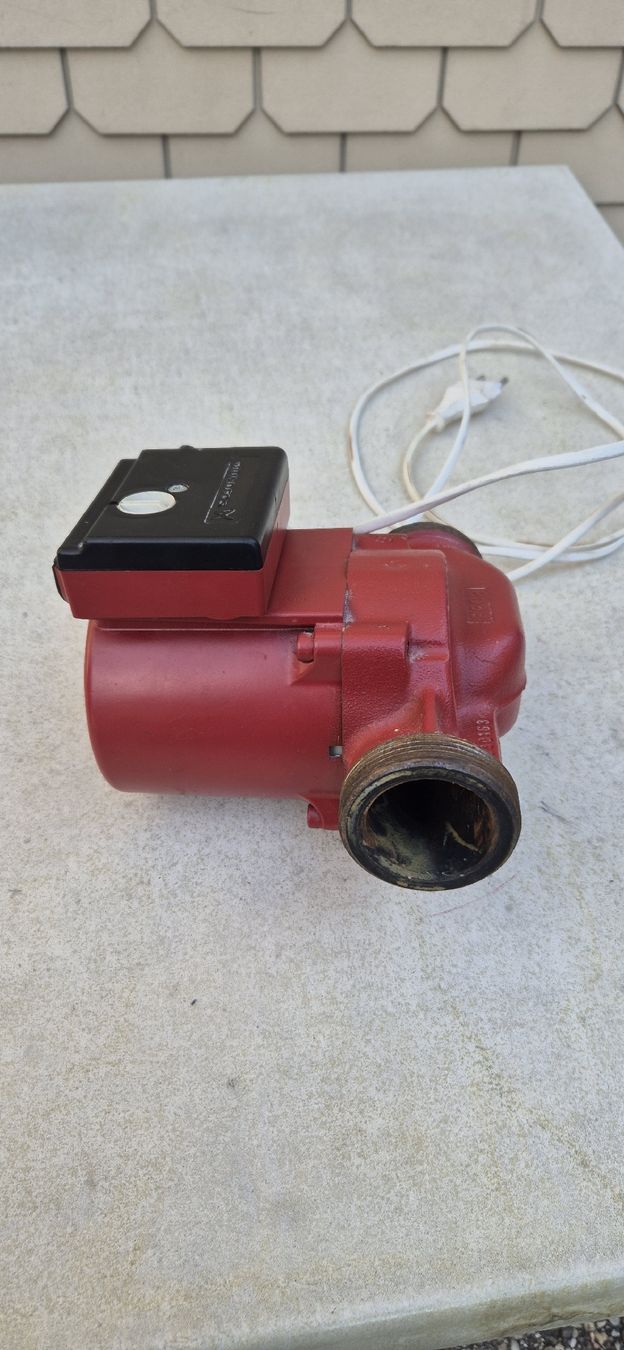 Grundfos Riscaldamento: alt grundfos heizung pumpe – Usato da Huttwil venduto da Gomex35 2