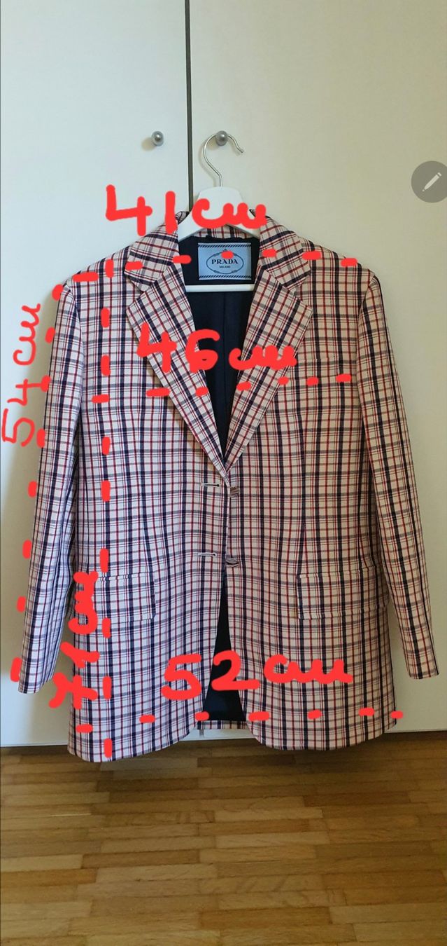 Prada Cappotti: Prada Milano Blazer – Nuovo e nell'imballaggio originale da Basel venduto da Kristal4 5