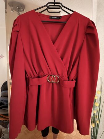 Rote Bluse mit goldenen Details, Grösse M