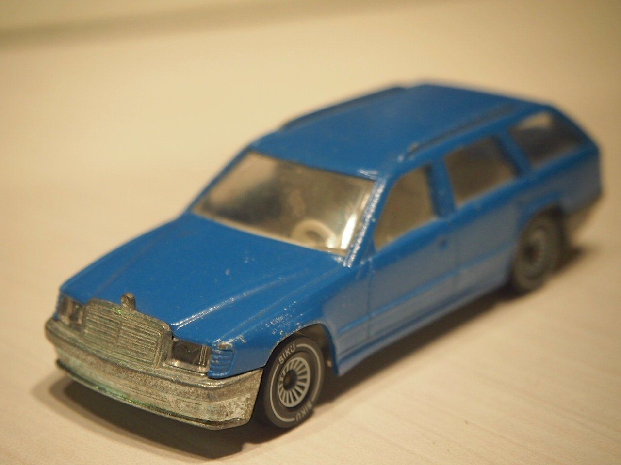Siku Modellautos: Mercedes Benz 300 TE - Siku – Gebraucht aus Winterthur von 602ccm 1