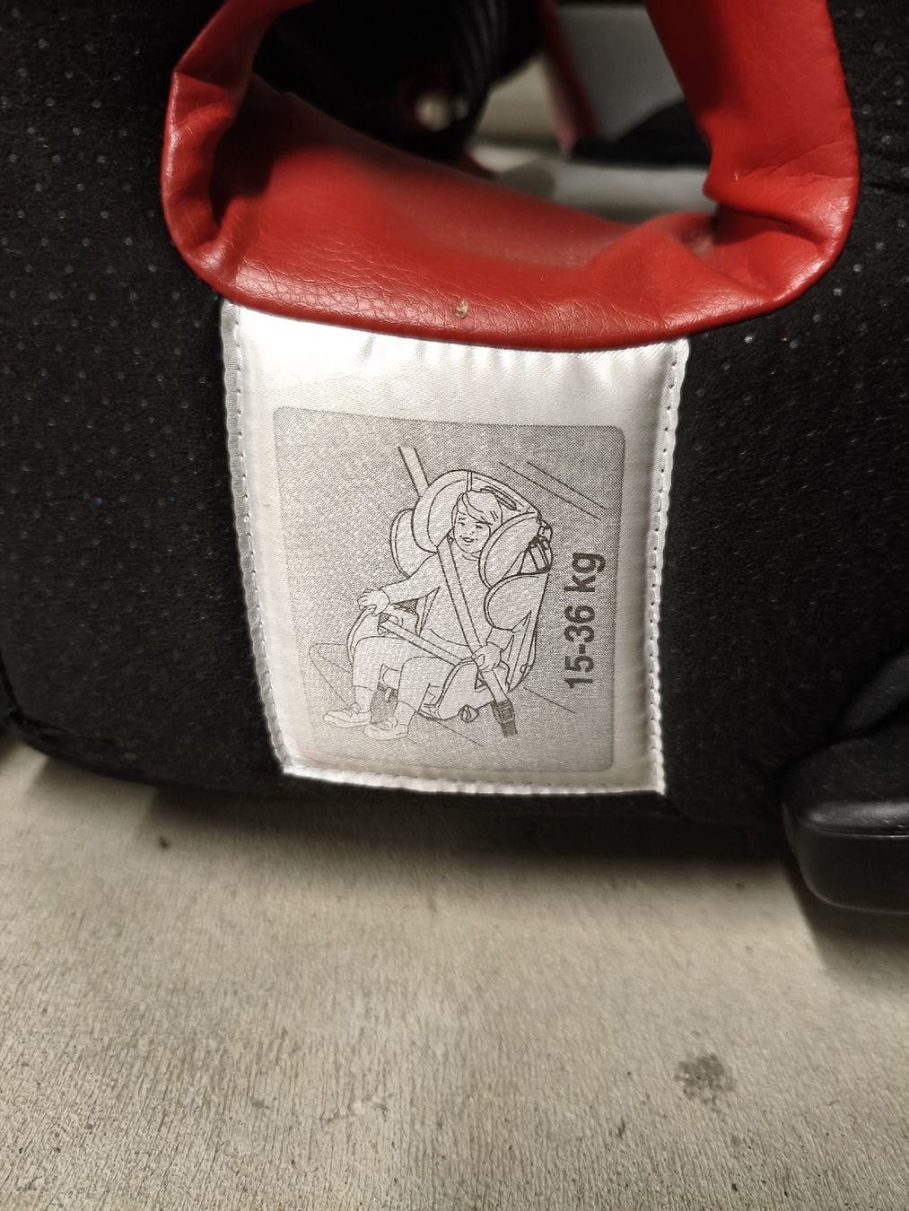 Recaro Sièges auto: Recaro Autokindersitz – D'occasion à Bern par surfpr0 4