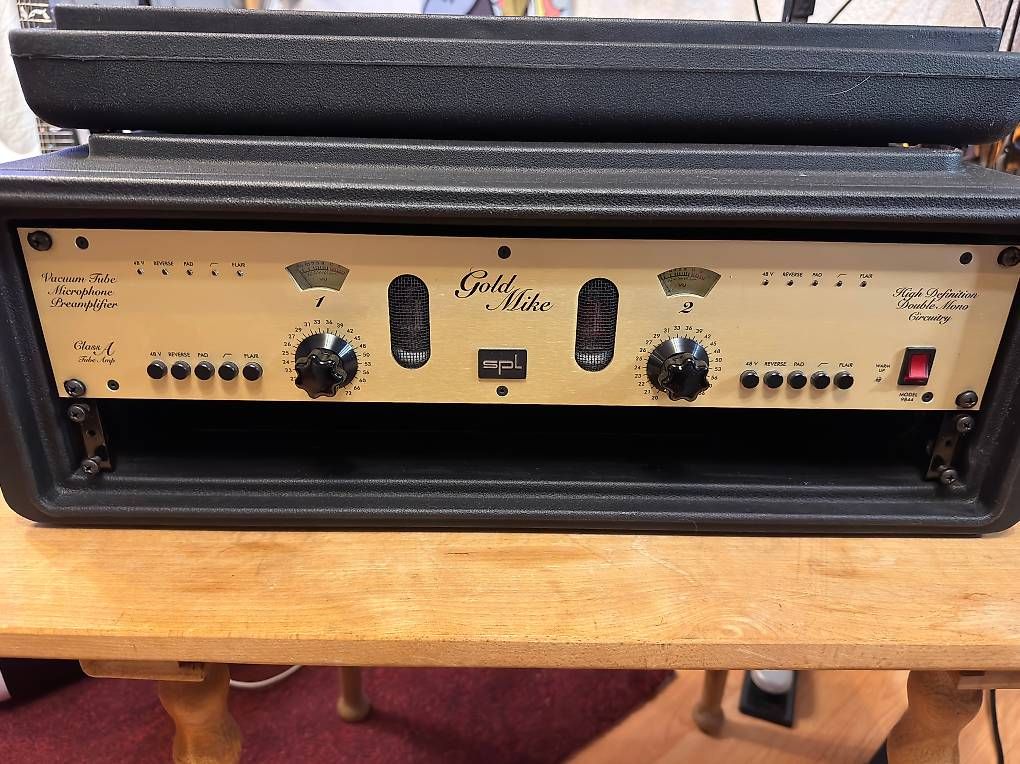 Amplificatori: SPL GoldMike 9844 inkl. Rackcase - 48V Phantompower defekt – Usato da Gelterkinden venduto da Fushiin