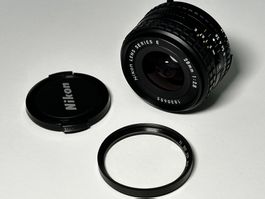 Nikon Lens Serie E 28mm 1:2.8 Top Zustand