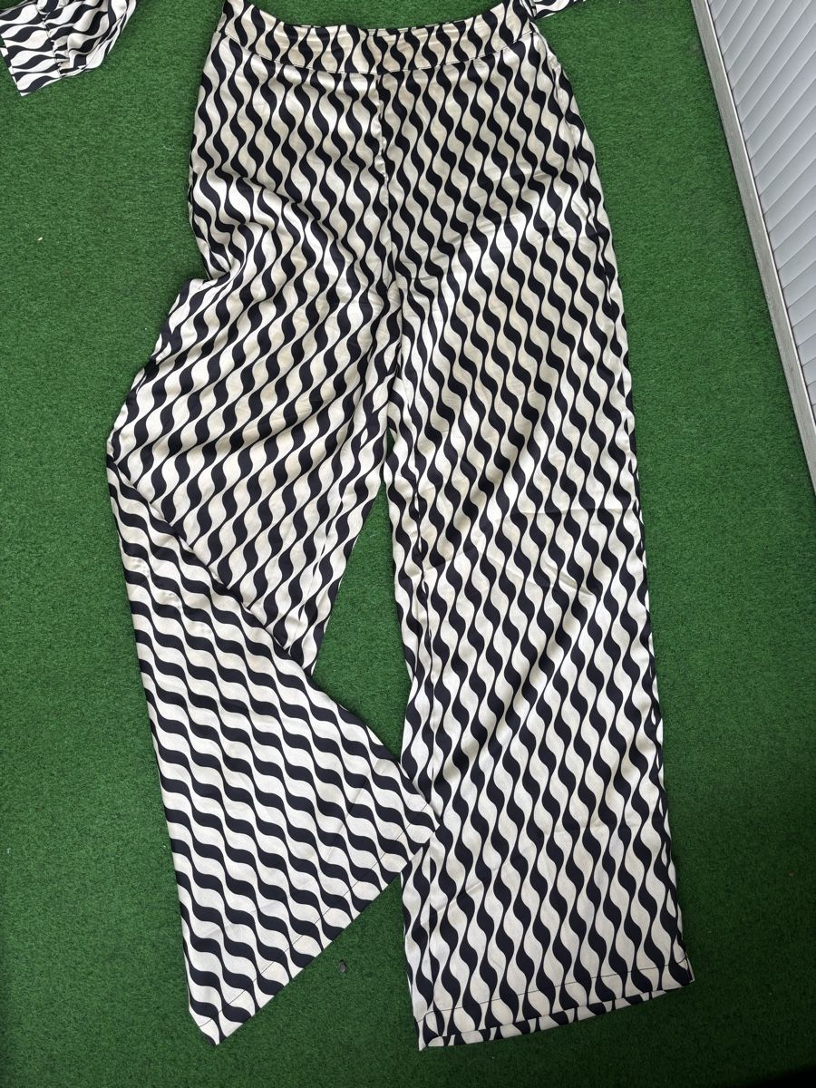 Completi & Tailleur: Zweiteiler Gr.M – Usato da Zug venduto da Biki72 2