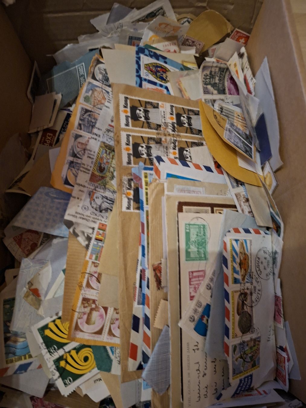 Tutti i francobolli: Briefmarken Fundgrube + 1 Box auf Papier  – Usato da Balgach venduto da SIMEON27 4