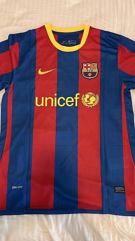 Leibchen & Hosen: Messi 10-Barcelona 2010/11 – Neu und originalverpackt aus Oberrieden von jon_5cl2 1