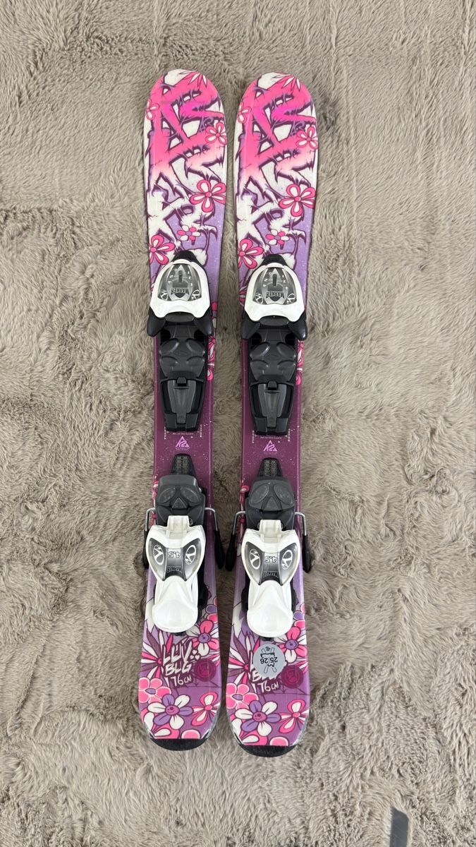 K2 Sci: Kinderski K2 Luv Bug 76 cm mit Marker Bindung rosa – Usato da Dietlikon venduto da Laura-1