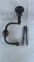 Antiker Handbohrer mit zwei Bohrern