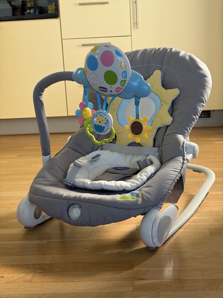 Chicco Wippen & Schaukeln: Chicco Balloon Baby Wippe – Gebraucht aus Wittenbach von therealmoonstone