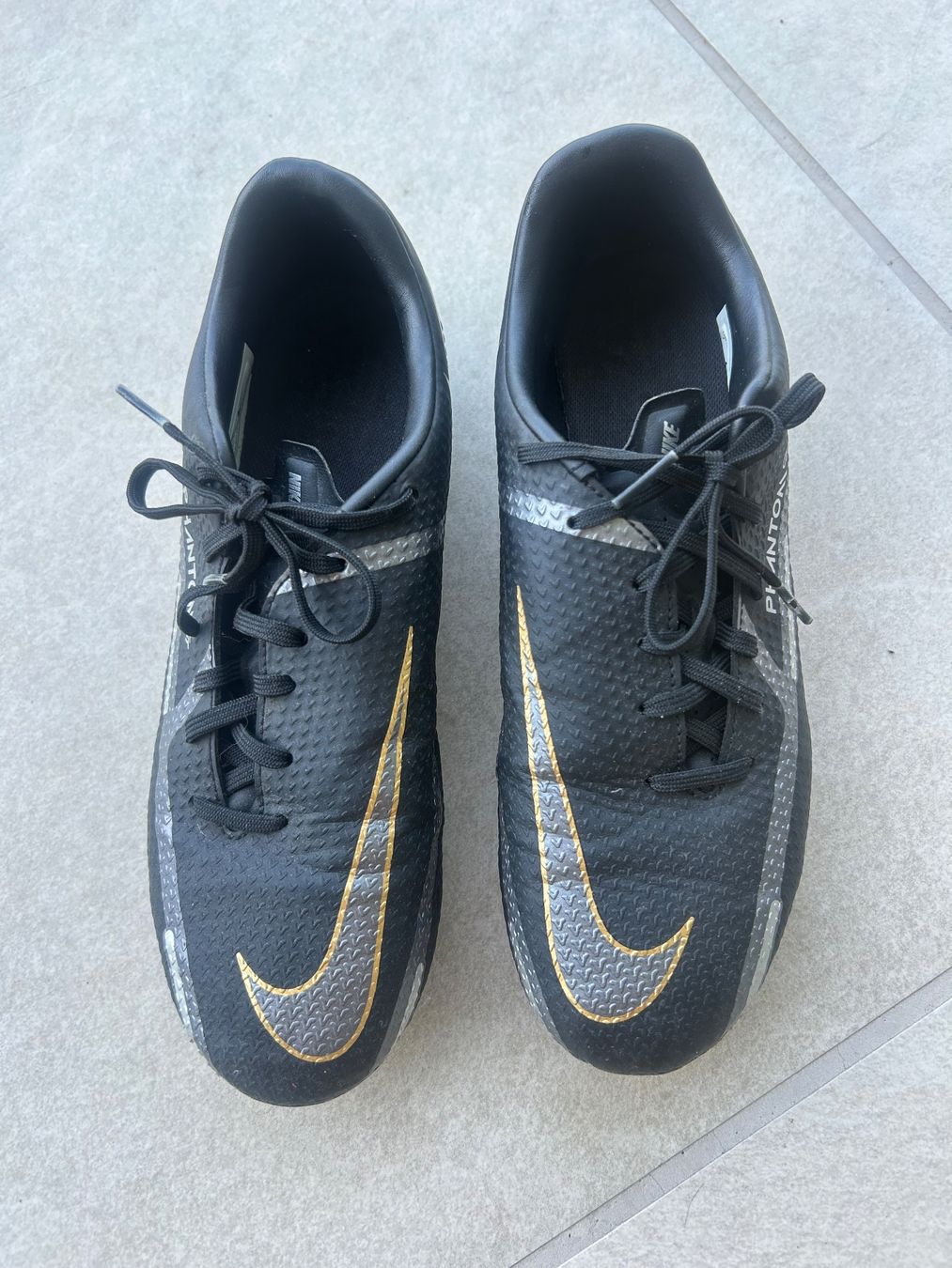 Nike Scarpe da uomo: Fussballschuhe Nike Phantom GT Grösse 40 – Usato da Herrliberg venduto da lisaabe 2