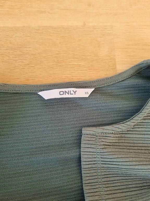 Jacken: Jacke / Jäckchen / Blazer von Only – Gebraucht aus St. Gallen von loveric 1