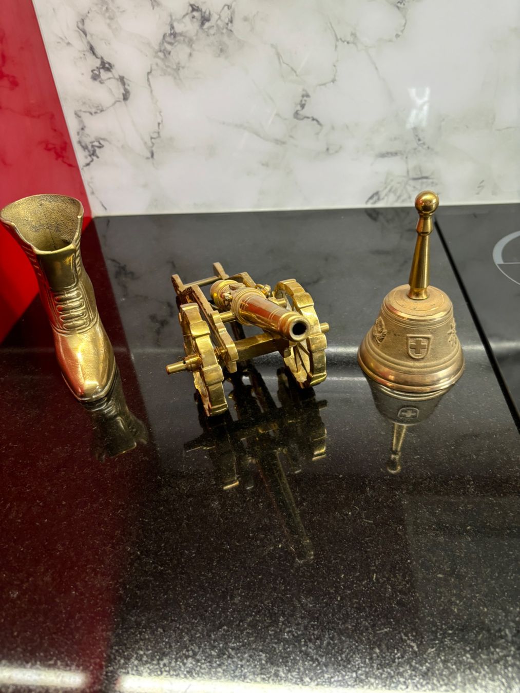 Campanacci mucche: Messingkanone / Messingstiefel / Messingglocke – Usato da Les Pontins venduto da Brumm01