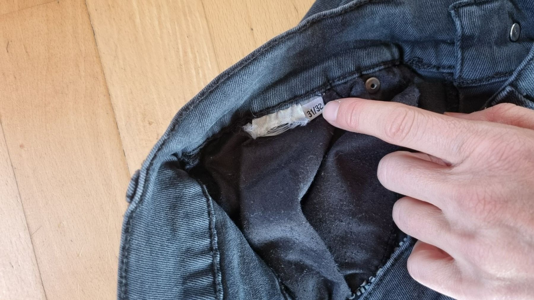 Jeans: Cheap Monday Jeans dunkelgrau Gr. 31/32 – Gebraucht aus Wohlen AG von stephanieAG 2