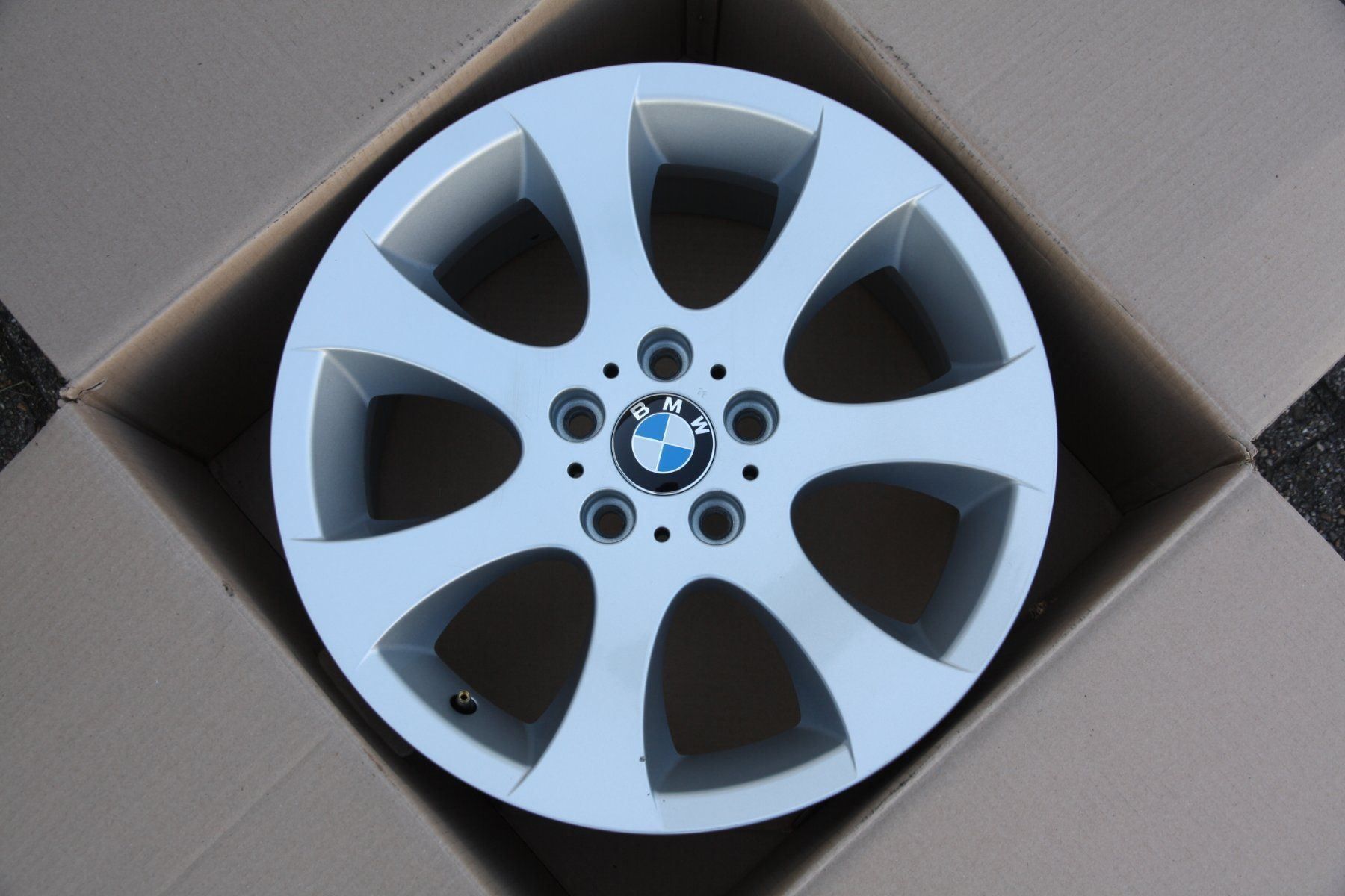 BMW Felgen: BMW Alufelge 162 E90 E91 E92 E93 Jante – Gebraucht aus Ettlingen von Car-Parts-Mueller