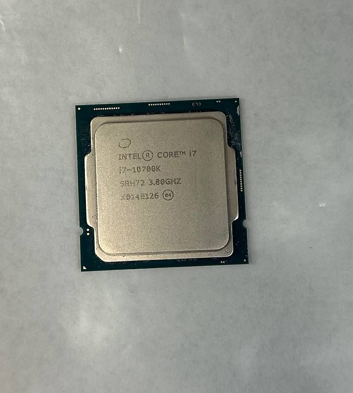 Intel Composants électroniques: Intel Core i7-10700K – D'occasion à Locarno par jon_x6mk