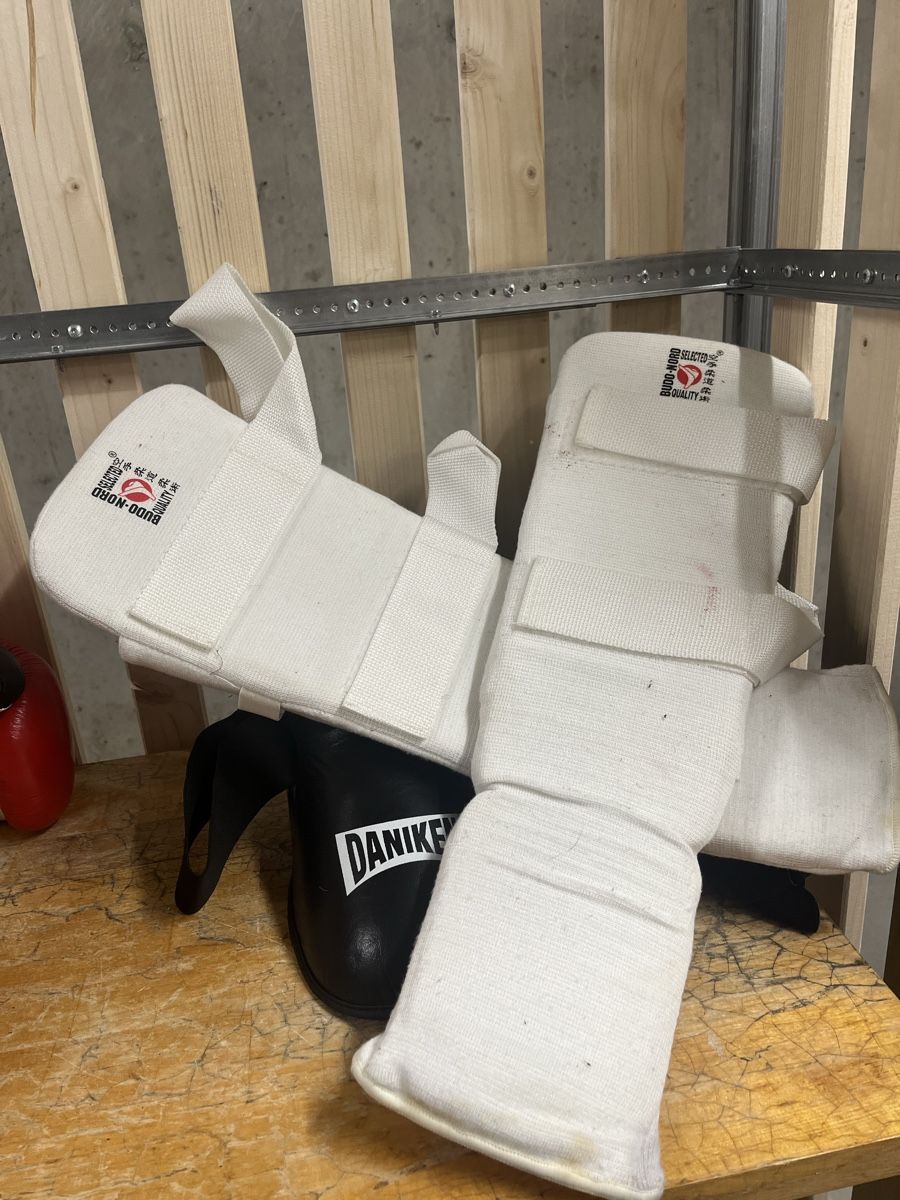 Guanti & manicotti: Boxing🥊 Handschuhe, Schuhe – Usato da Zürich venduto da Bidon3011 6