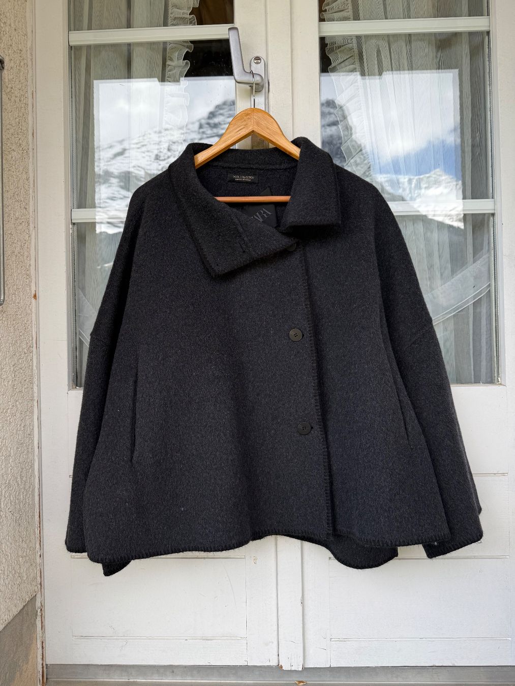 Cappotti: Zara Oversize Wollmantel Schwarz Gr. M – Nuovo (secondo la descrizione) da Grindelwald venduto da ita_8ffr