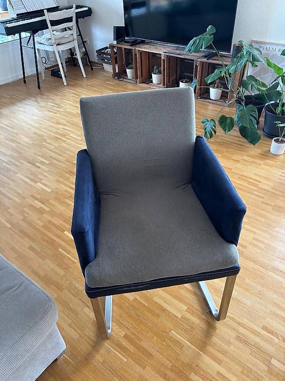 Poltrone: Stuhl/Sessel mit Armlehne 2x – Usato da Burgdorf venduto da fel_j78c